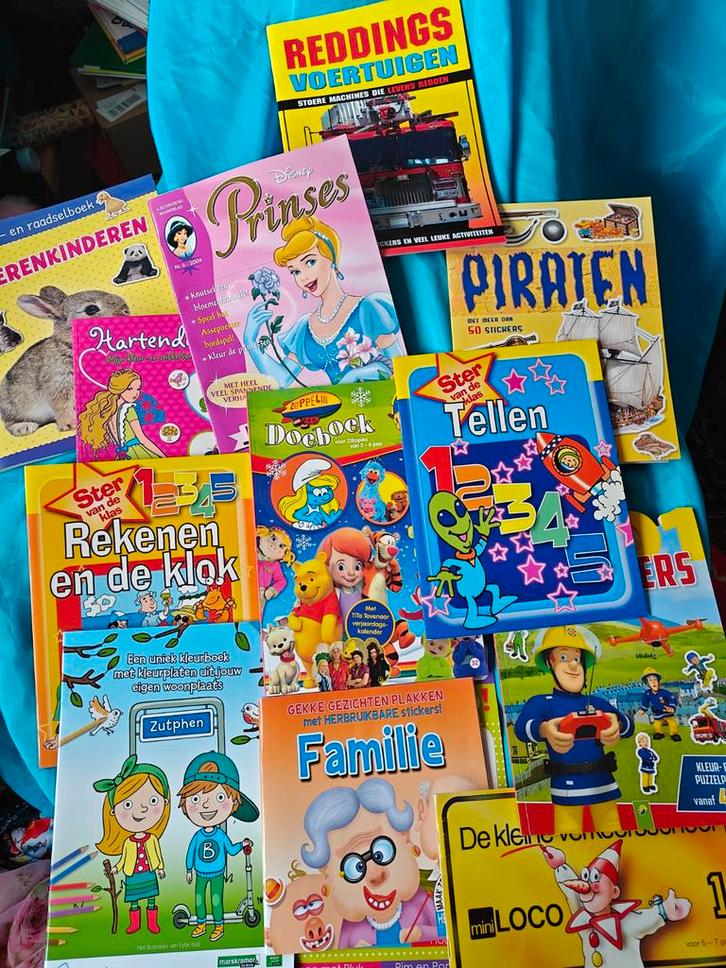 Kleuren-Raden-Tellen-Klokkijken etc, Boeken, Kinderboeken | Jeugd | onder 10 jaar, Gelezen, Fictie algemeen, Ophalen of Verzenden