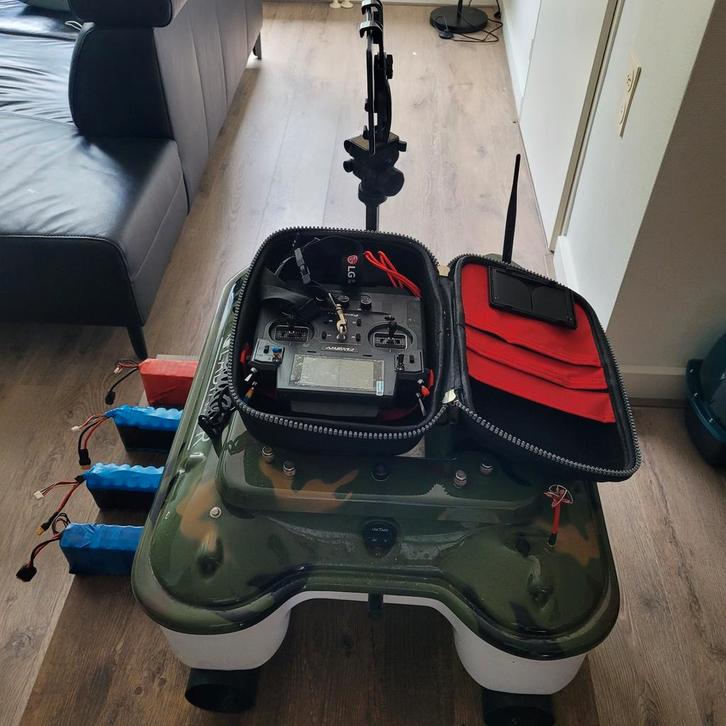 Gladiator voerboot xl, Watersport en Boten, Hengelsport | Karpervissen, Overige typen, Ophalen of Verzenden