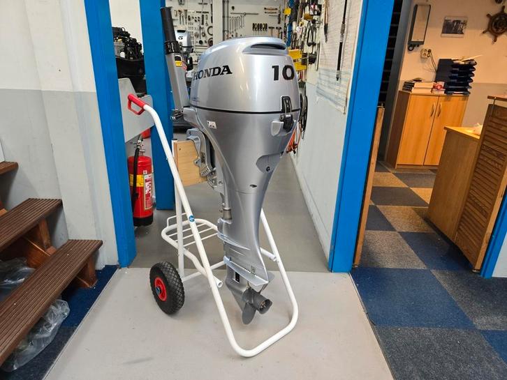 Hele nette Honda 10 pk 4-takt langstaart model 2021, Watersport en Boten, Buiten- en Binnenboordmotoren, Gebruikt, Benzine, Buitenboordmotor