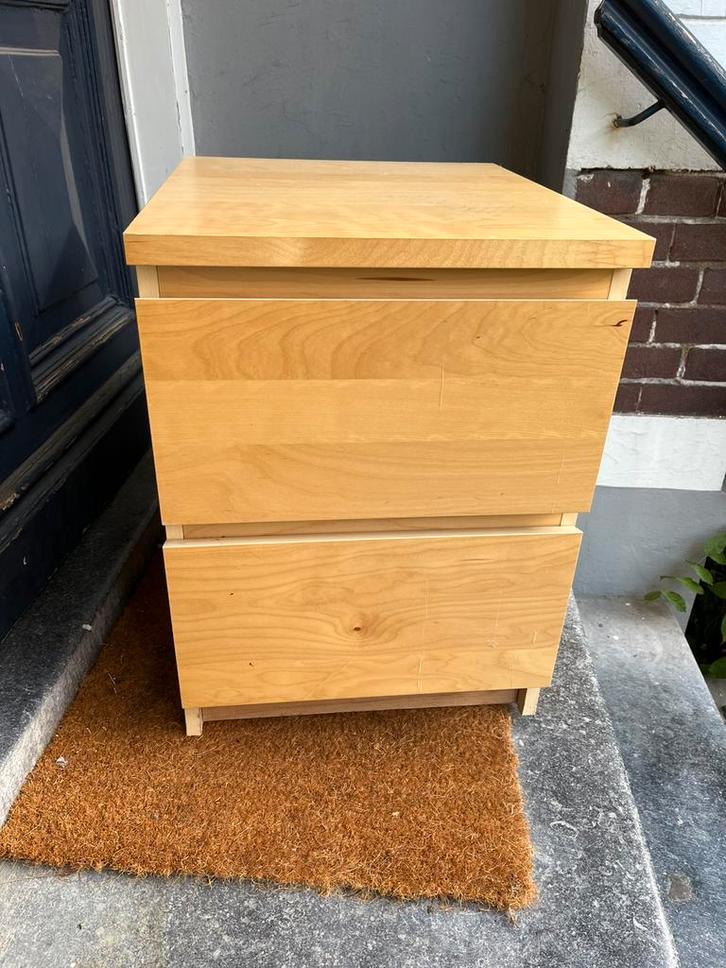 Houten nachtkastje met 2 lades | GRATIS, Huis en Inrichting, Slaapkamer | Nachtkastjes, Gebruikt, 55 tot 70 cm, Minder dan 45 cm