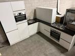 Nette Hoekkeuken + Veel apparaten + Composiet GEDEMONTEERD, Huis en Inrichting, Keuken | Complete keukens, Ophalen of Verzenden