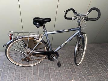 Giant Tourer beschikbaar voor biedingen