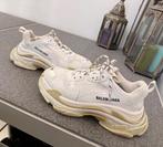 Balenciaga triple S, Kleding | Dames, Schoenen, Balenciaga, Beige, Ophalen of Verzenden, Sneakers of Gympen