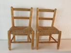 2 vintage rieten Spaanse kinderstoeltjes met gematte zitting, Kinderen en Baby's, Ophalen of Verzenden, Zo goed als nieuw, Stoel(en)