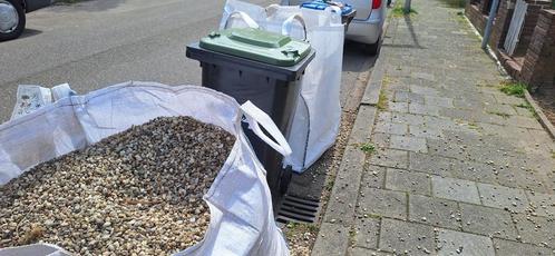 Grind - Anderhalf (1.5) m3 kuub - wit-grijs - 26 m2, Tuin en Terras, Grind, Keien en Split, Gebruikt, Grind, Beige, Overige materialen