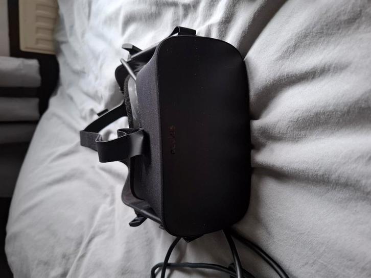 Oculus Rift VR headset, Spelcomputers en Games, Virtual Reality, Zo goed als nieuw, Pc, Ophalen of Verzenden