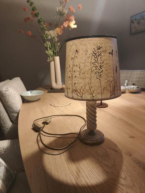 Tafellamp marmer voet kap met droogbloemen retro vintage, Huis en Inrichting, Lampen | Tafellampen, Zo goed als nieuw, Minder dan 50 cm