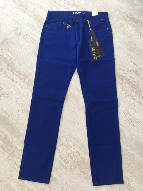 Mooie jeans van Suzy Q Skinny maat 32 / 32 M, Kleding | Dames, Spijkerbroeken en Jeans, Zo goed als nieuw, W30 - W32 (confectie 38/40)