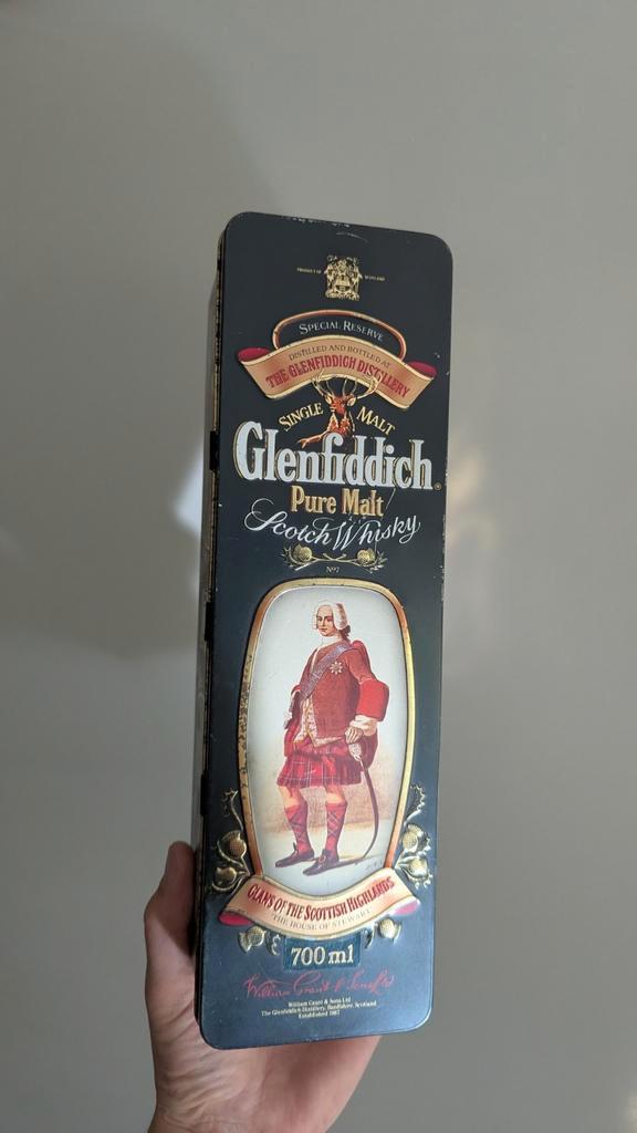 Glenfiddich oud whisky blik voor verzamelaars, Verzamelen, Blikken, Zo goed als nieuw, Overige, Overige merken, Ophalen of Verzenden