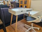 Bureau + Stoelen, Zo goed als nieuw, Info@homefriesland.nl, Kelvinstraat 6 8912BA, Home Friesland