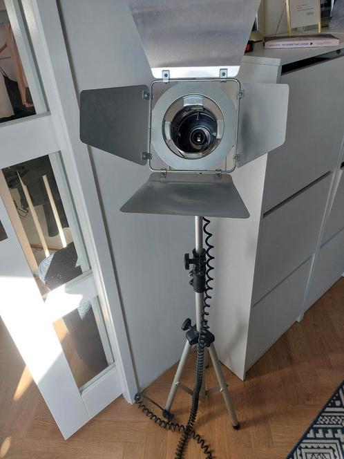 Industriële vloerlamp, in hoogte verstelbaar, Huis en Inrichting, Lampen | Vloerlampen, Zo goed als nieuw, Ophalen