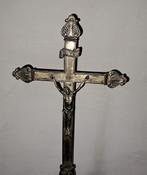 Kruisbeeld oud koperen kruisbeeld, Antiek en Kunst, Verzenden