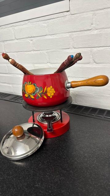 Fondue set met spriritusbrander en vorken beschikbaar voor biedingen