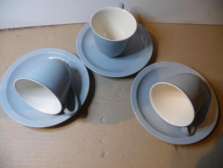 Petrus Regout Pastel kop en schotel, 3 stuks. Verzenden kan, Huis en Inrichting, Keuken | Servies, Gebruikt, Kop(pen) en/of Schotel(s)