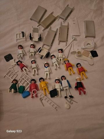Vintage Playmobil Ziekenhuis Koffer beschikbaar voor biedingen