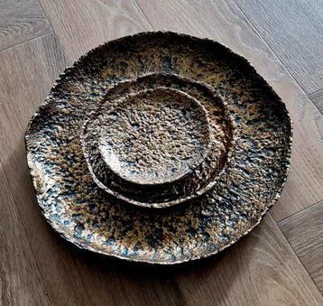 Set 3 schalen / borden / tray brass ruw goudkleurig ter deco beschikbaar voor biedingen
