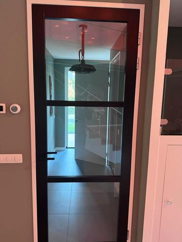Zwarte Stompe Binnendeur met Glas - Showroommodel beschikbaar voor biedingen