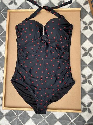 BEACHWAVE corrigerend halter badpak zwart/brique maat 50 beschikbaar voor biedingen