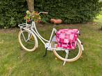 Omafiets met fietstassen en voorrekje / voordrager, Ophalen of Verzenden, Gebruikt, 26 inch of meer