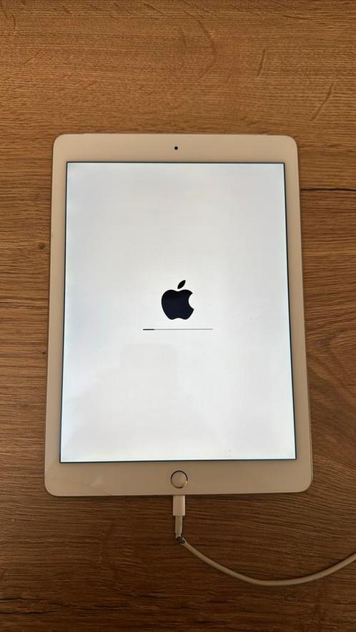 Apple iPad Air 2 - 32GB - Wi-Fi + 4G - Goud - 9.7 inch, Computers en Software, Apple iPads, Zo goed als nieuw, Apple iPad Air