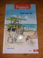 Puppy's boef aan zee - Martin Scherstra, Boeken, Ophalen, Zo goed als nieuw, Martin Scherstra, Sprookjes