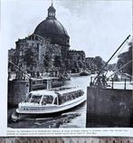 Amsterdam 1964, rondvaartboot in de Haarlemmersluis, Verzenden, 1960 tot 1980, Gebruikt, Overige onderwerpen