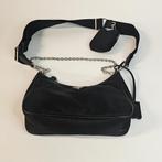 Prada RE-EDITION 2005 HANDBAG Nylon Black, Prada, Gebruikt, Support@prada.com, Prada S.p.A., 1 Via A. Manzoni, 
20121 Milan
Italy