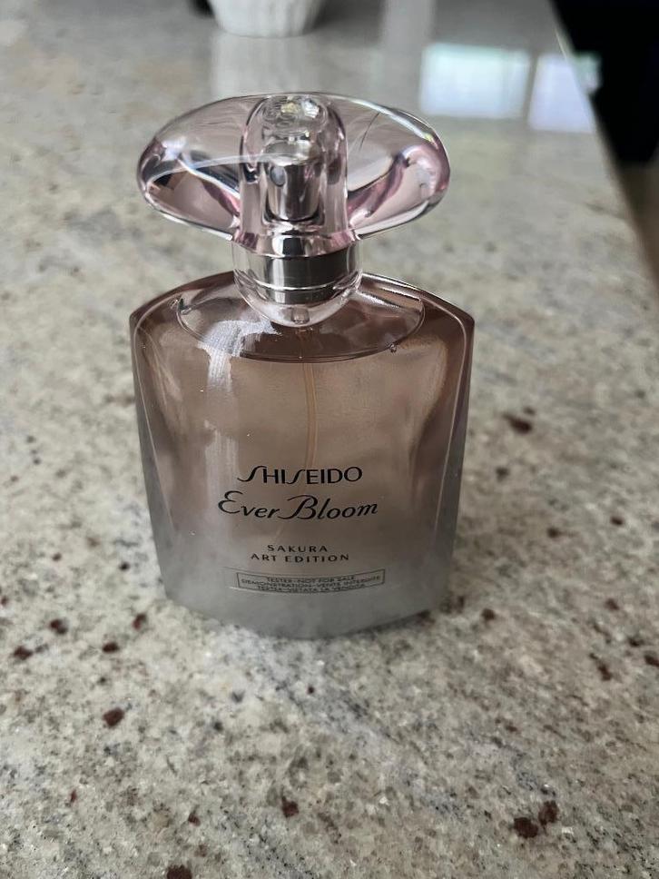 Shiseido Ever Bloom Sakura art Edition 50 ml EDP, Sieraden, Tassen en Uiterlijk, Uiterlijk | Parfum, Nieuw, Ophalen of Verzenden