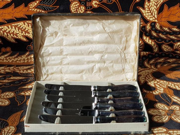 Zes mooie oude botermessen van Kempen & Begeer in doos., Antiek en Kunst, Antiek | Bestek, Ophalen of Verzenden