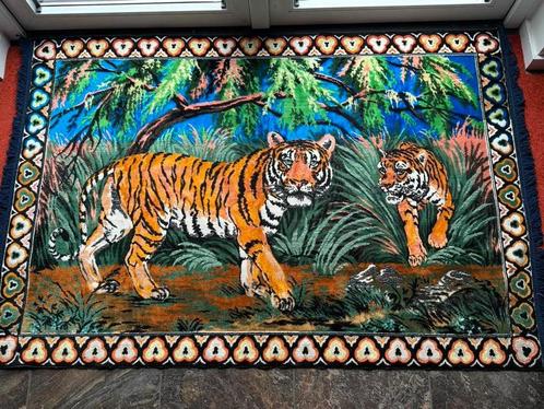 Jaren 70 wandkleed tapijt tijgers 120 bij 175 izgst, Antiek en Kunst, Antiek | Kleden en Textiel, Ophalen of Verzenden