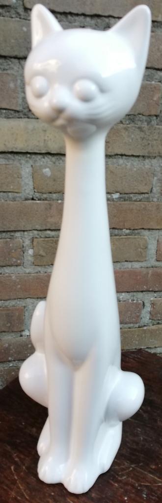 Poes. Stilistische wit plateel beeld. 53 cm., Verzamelen, Dierenverzamelingen, Zo goed als nieuw, Beeldje of Figuurtje, Hond of Kat