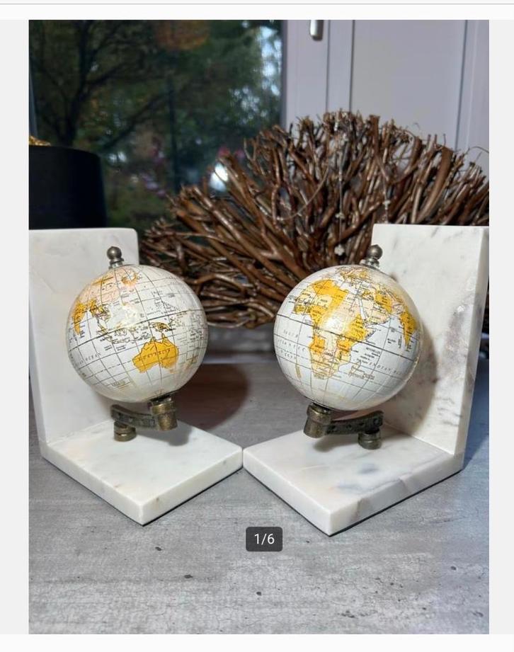 2 x Marmeren Boekensteunen met Wereldbol, Huis en Inrichting, Woonaccessoires | Wereldbollen, Ophalen of Verzenden