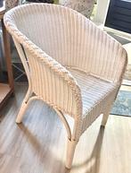 NETTE WITTE ROTAN STOEL, Huis en Inrichting, Stoelen, Ophalen, Gebruikt, Wit, Riet of Rotan