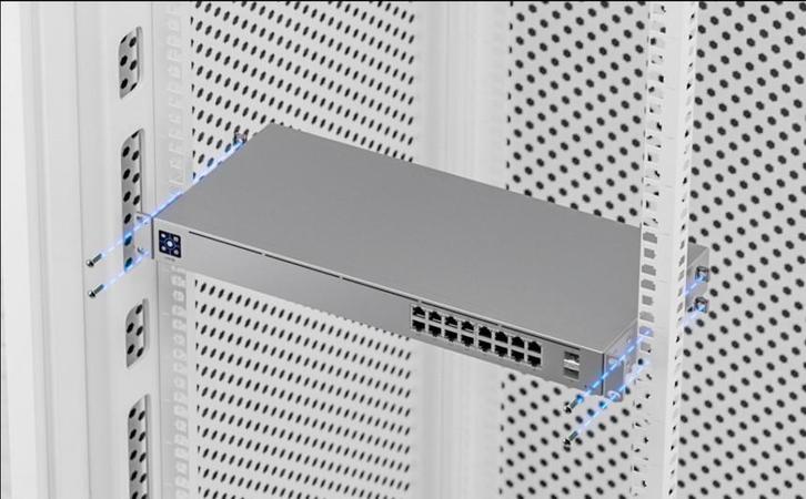 Ubiquiti UniFi USW-16-PoE Gen 2 switch, Computers en Software, Netwerk switches, Gebruikt, Ophalen of Verzenden