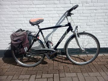 Set van twee RIH toerfietsen beschikbaar voor biedingen