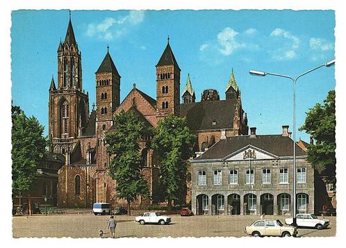 34129	Maastricht	1970	_Gelopen met mooie zegel	Bevrijding	St, Verzamelen, Ansichtkaarten | Nederland, Gelopen, Limburg, 1960 tot 1980
