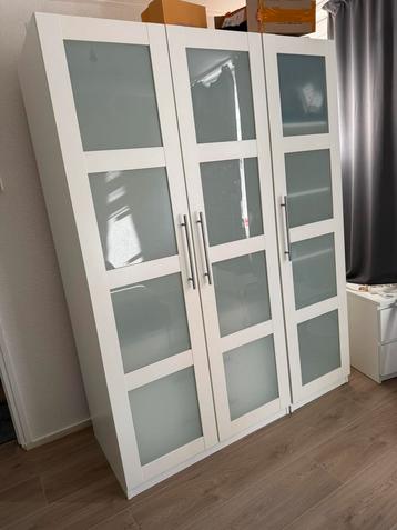 Complete pax kast ophalen in breda