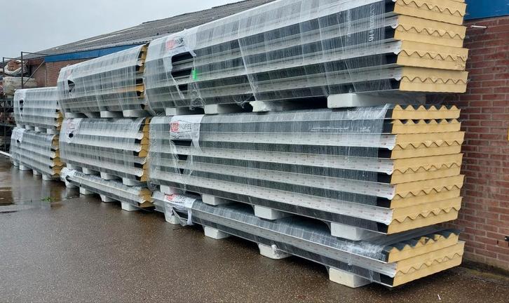 Sandwichpanelen golf 80mm kern nieuw, Doe-het-zelf en Verbouw, Platen en Panelen, Nieuw, 50 tot 100 mm, Ophalen