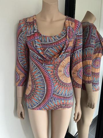 CAROLINE BISS   fleurig shirt  MAAT 42  ALS NIEUW beschikbaar voor biedingen