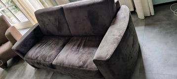 Tweezits bank beschikbaar voor biedingen