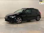 Volkswagen Golf 1.5 eTSI R-Line | NAP | 3x R-LINE | PANO | I, 4 cilinders, 150 pk, Zwart, Bedrijf