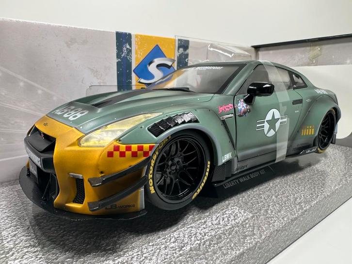 NISSAN GT-R (R35) BODYKIT 2.0 ARMY FIGHTER 1:18 SOLIDO NIEUW, Hobby en Vrije tijd, Modelauto's | 1:18, Nieuw, Auto, Solido, Ophalen of Verzenden