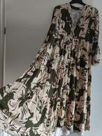 Prachtige stroken jurk L crème mos groen flower boho Ibiza, Ophalen of Verzenden, Zo goed als nieuw, Groen, Onder de knie