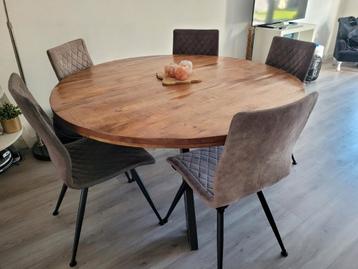 Robuuste eettafel mangohout 150cm beschikbaar voor biedingen