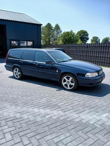 Volvo V70 2.5 AUT 1997 Blauw 286000 km  beschikbaar voor biedingen