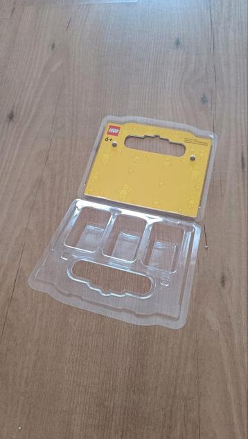 60 lego store minifiguren doosjes  beschikbaar voor biedingen