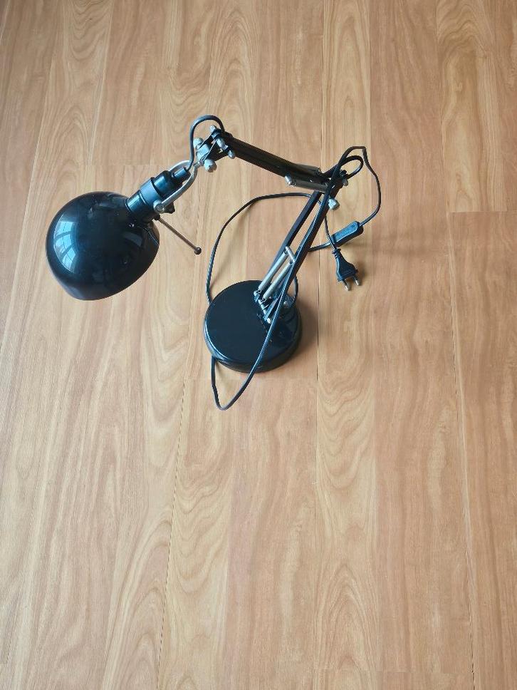 Zwarte bureaulamp IKEA FORSA, Huis en Inrichting, Lampen | Tafellampen, Gebruikt, 50 tot 75 cm, Metaal, Ophalen of Verzenden