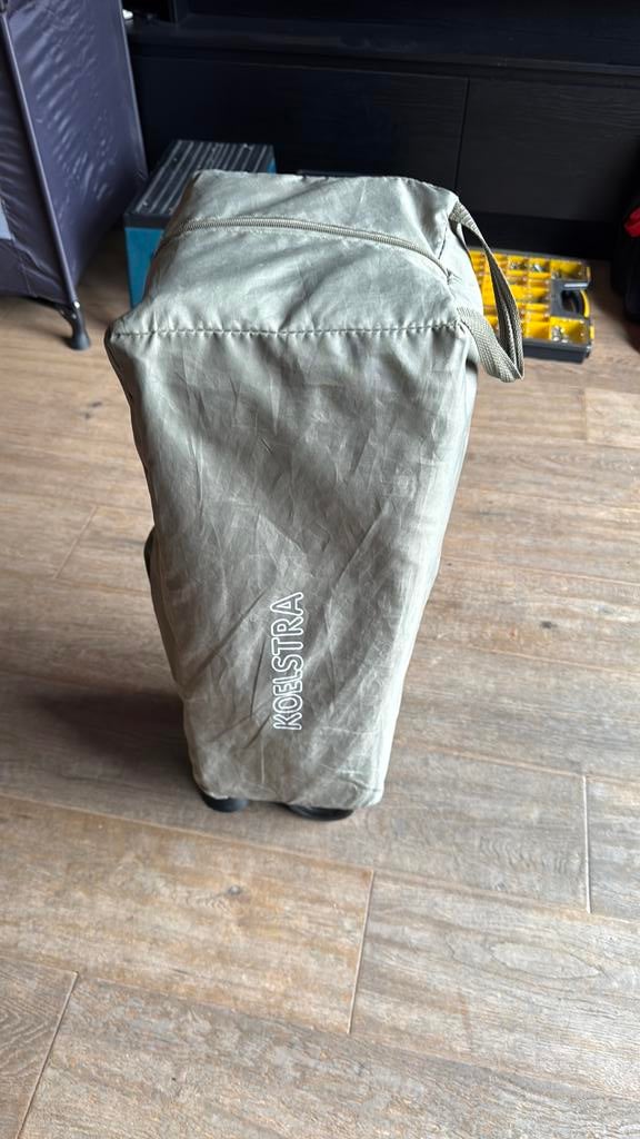 Koelstra camping bedje incl matras, Ophalen, Zo goed als nieuw