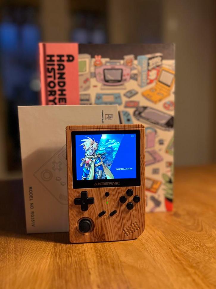 Anbernic RG351V met games, Spelcomputers en Games, Spelcomputers | Nintendo Game Boy, Zo goed als nieuw, Overige modellen, Met games