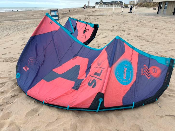 Duotone Dice SLS 9 meter 2023, Watersport en Boten, Kitesurfen, Gebruikt, Kite, 9 m², Geen board, Ophalen of Verzenden